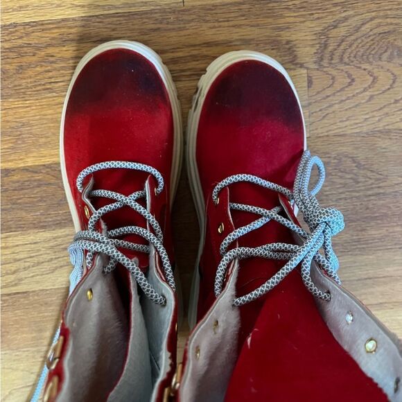HKR Red Lace Up Boots | Size - Picture 3 of 6